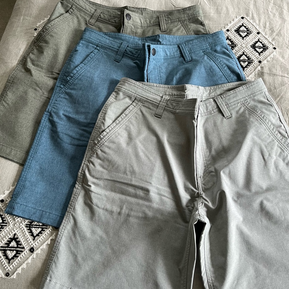 GH Bass shorts - size 34 - 3 pair